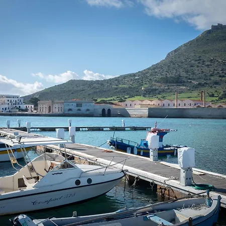 Agorà Di - Piazza Madrice Favignana