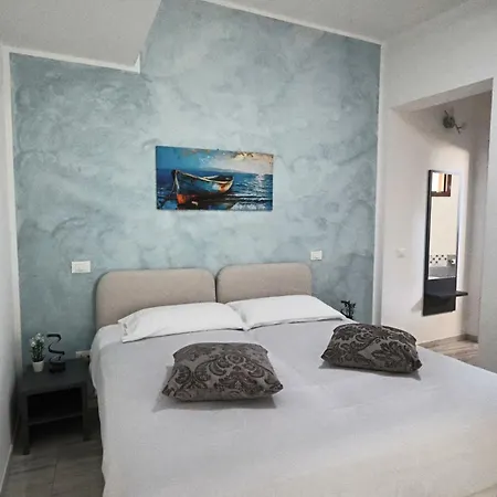 B&B Agora Di - Piazza Madrice 파뷔냐나도
