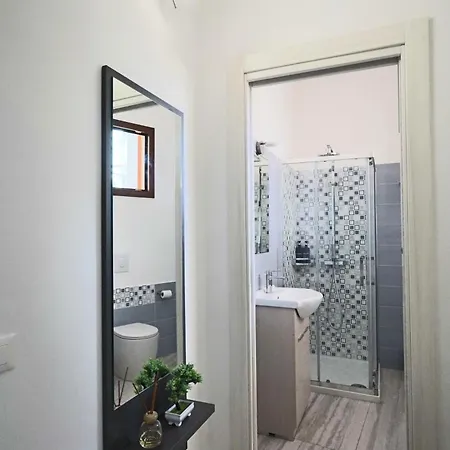 Agora Di - Piazza Madrice 4*