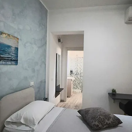 Agora Di - Piazza Madrice 4* 파뷔냐나도