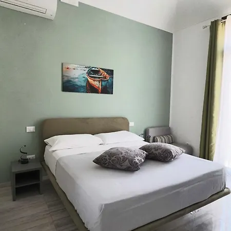 Agora Di - Piazza Madrice B&B 4*